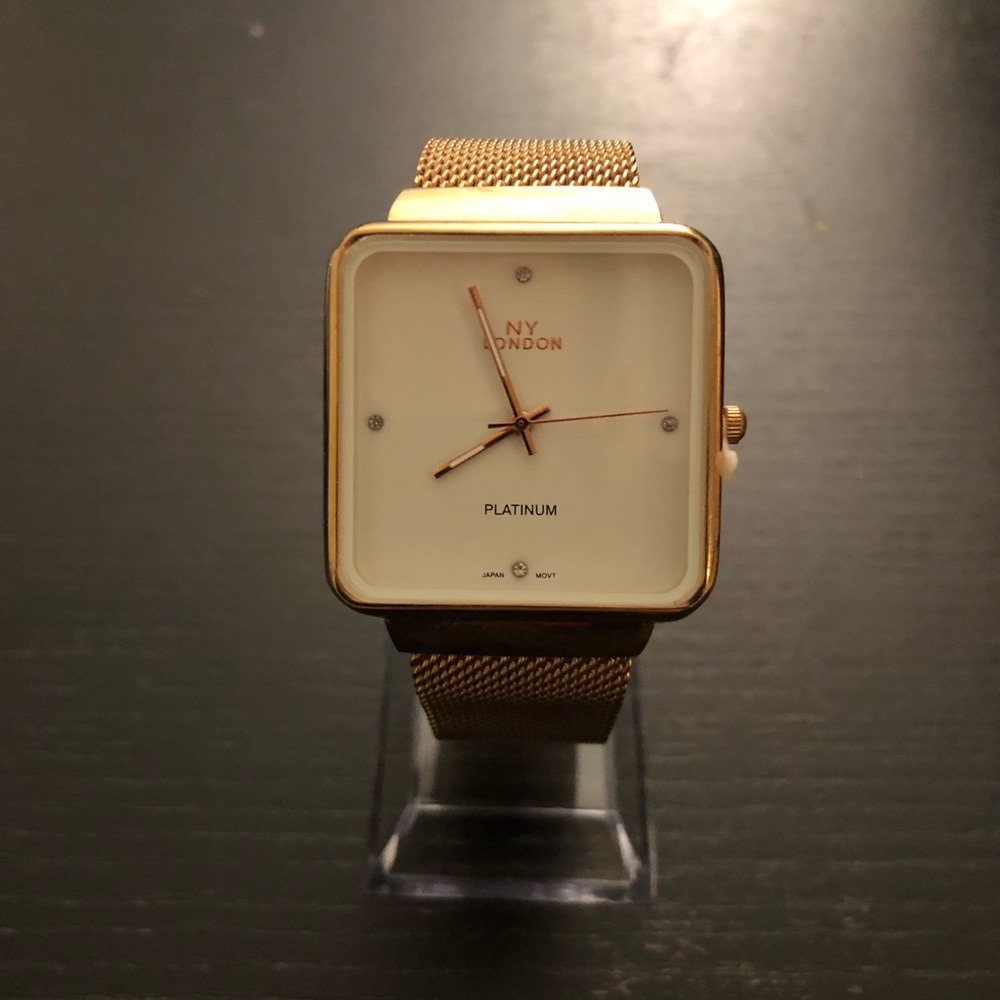 NY London Women Watch Stainless Quartz Vintage Gold Color Brand New For Women’s